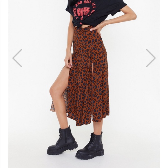 leopard print skirt with split